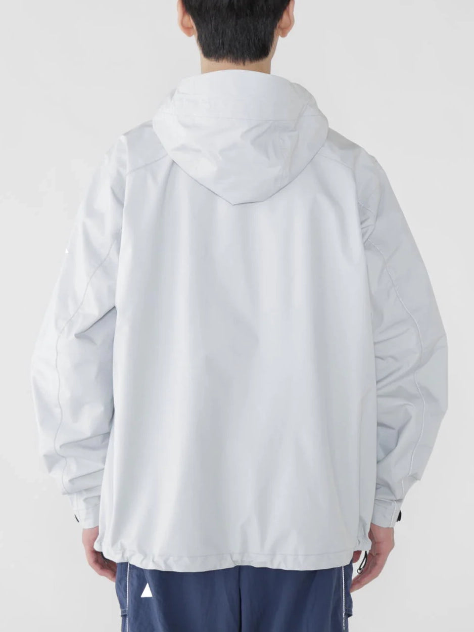 And Wander 2.5L Hiker Rain Jacket Lt Gray