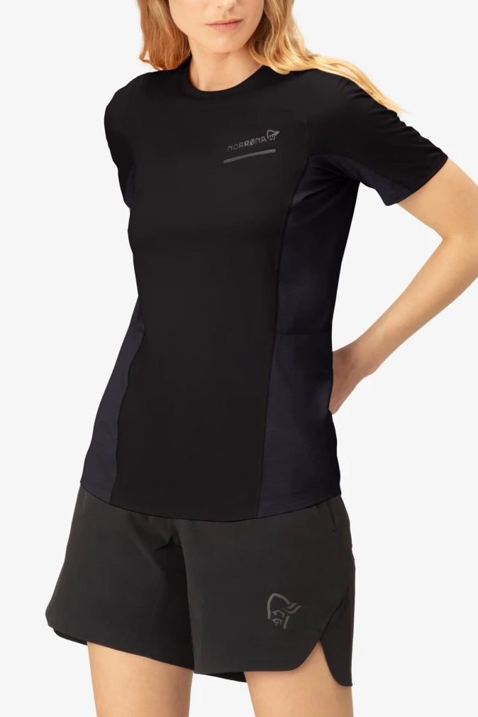 Norrona Senja Equaliser Lightweight T-shirt Caviar Black