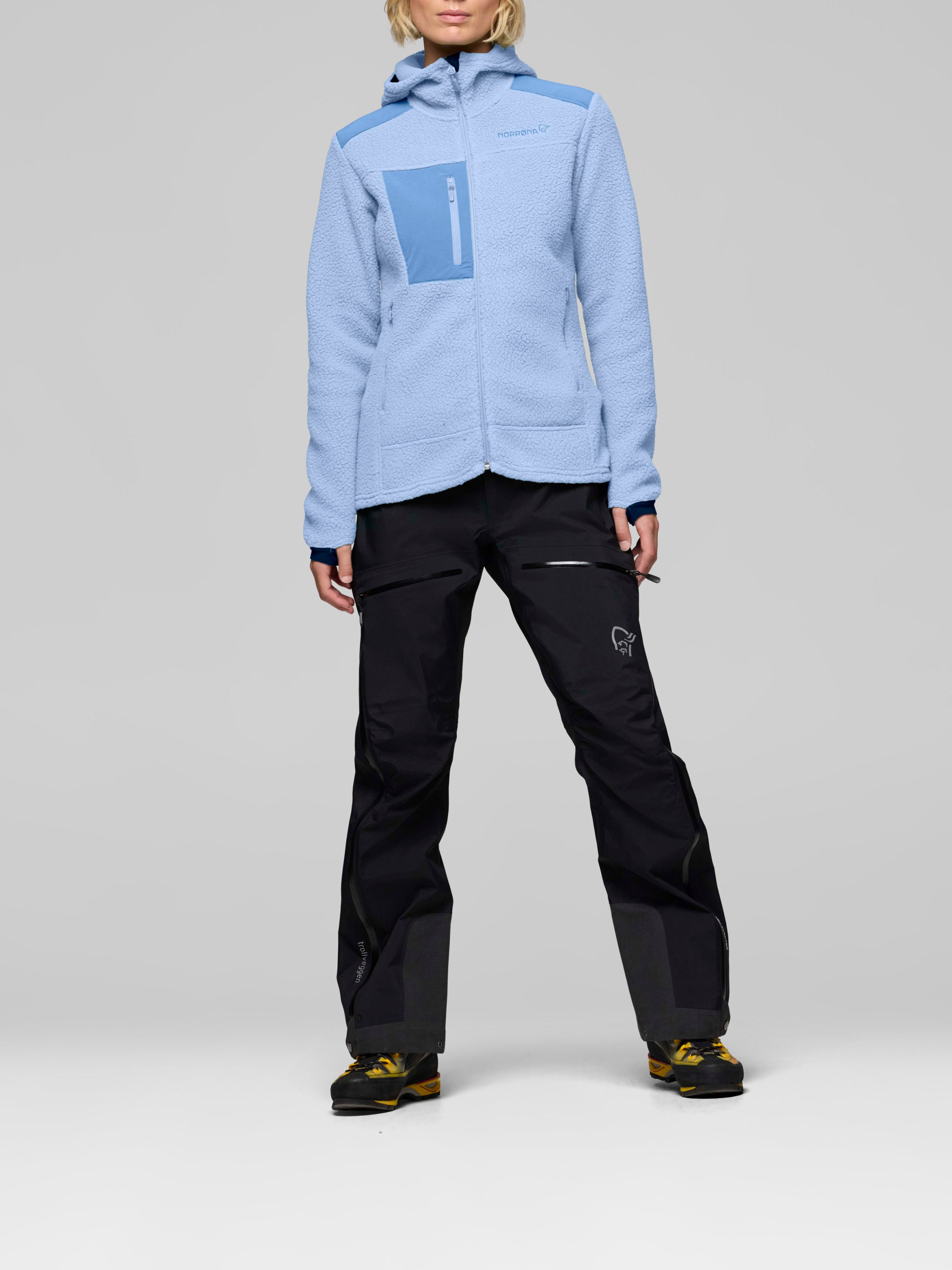 Norrona Women's trollveggen warm3 Zip Hood Cashmere Blue/Allure