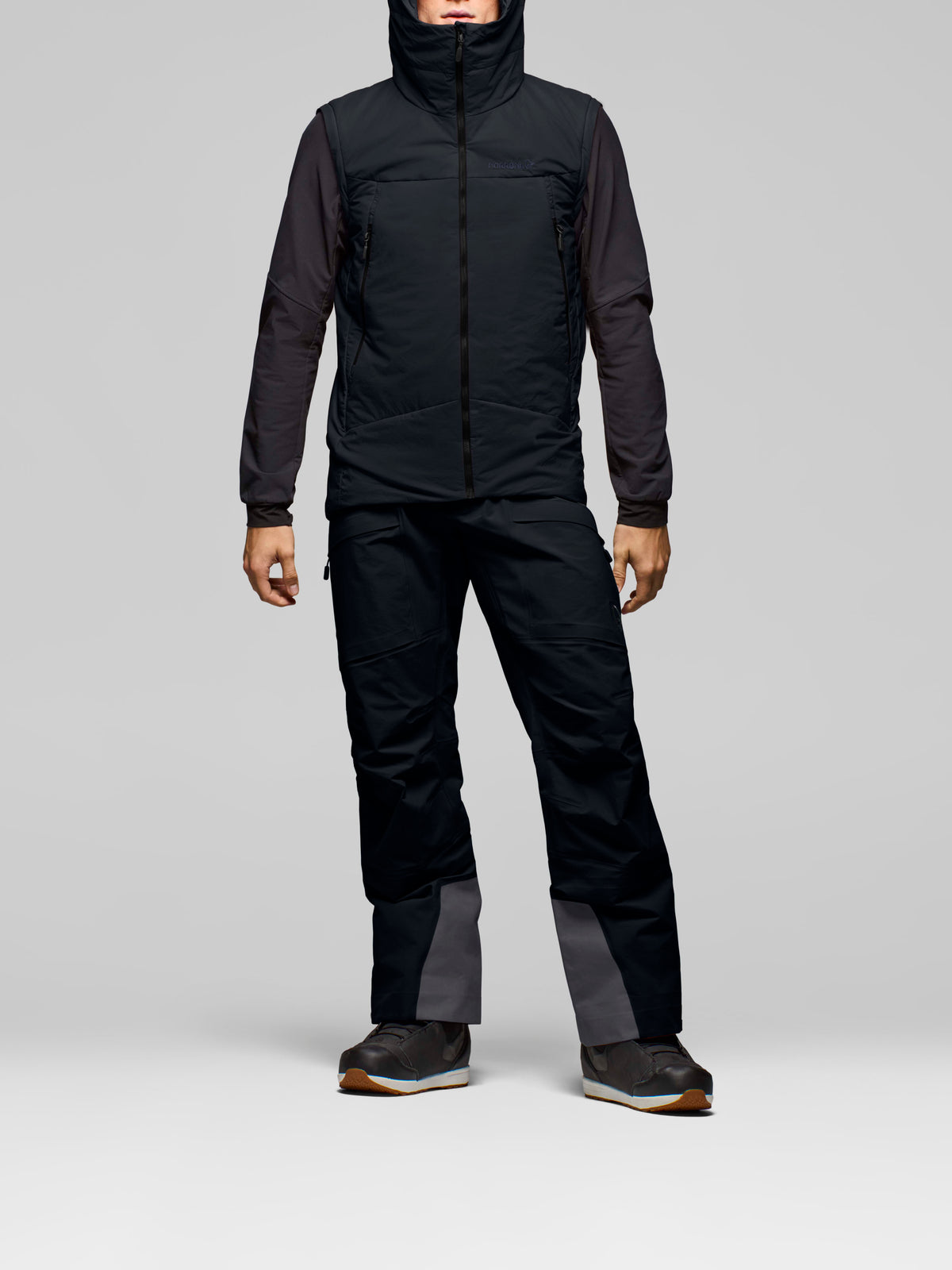 Norrona Men's Møre Thermo60 Aero200 Jacket Caviar Black