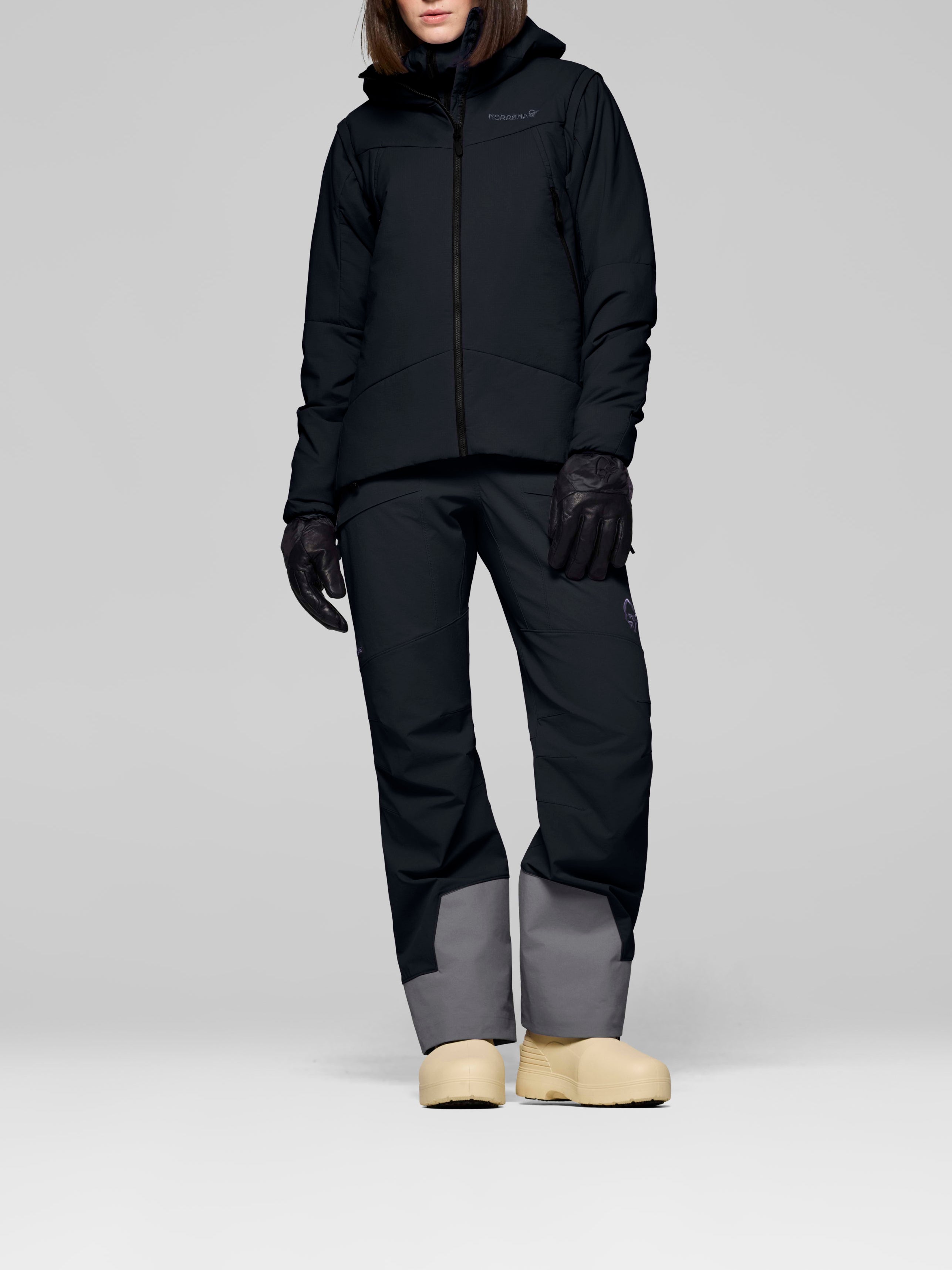 Norrona Women's Møre Thermo60 Aero200 Jacket Caviar Black