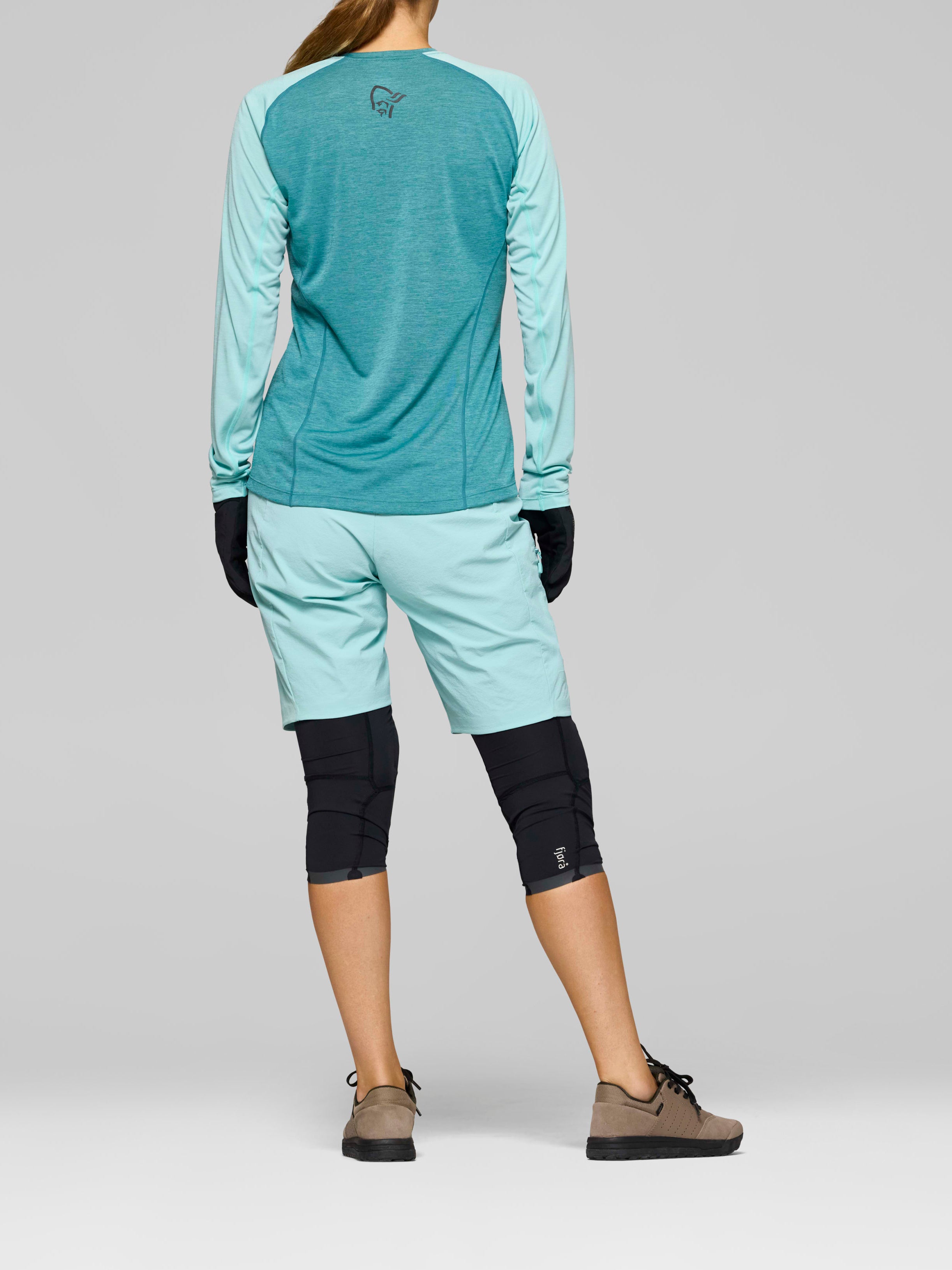 Norrona Women's fjørå equaliser lightweight Long Sleeve Brittany Blue/Aqua Haze