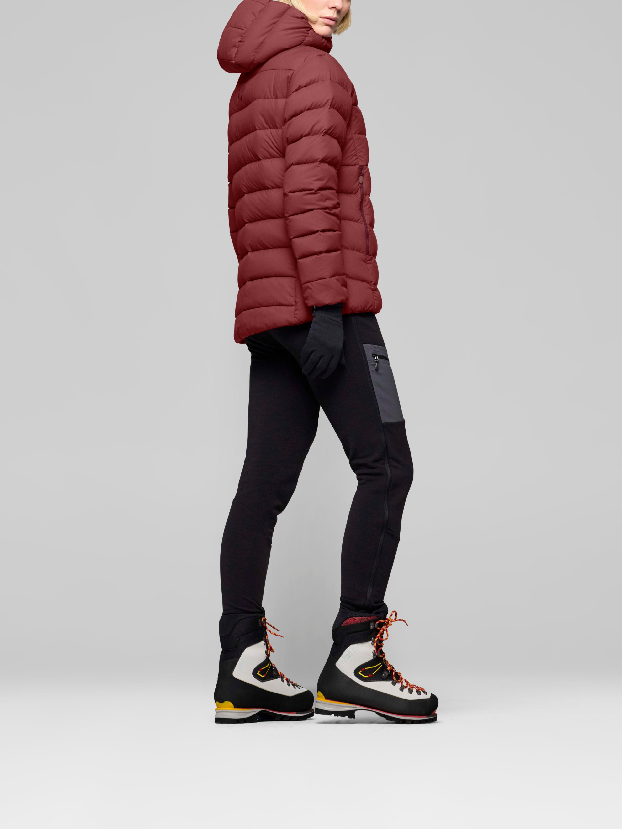 Norrona Women's Femund Down700 Zip Hood Port
