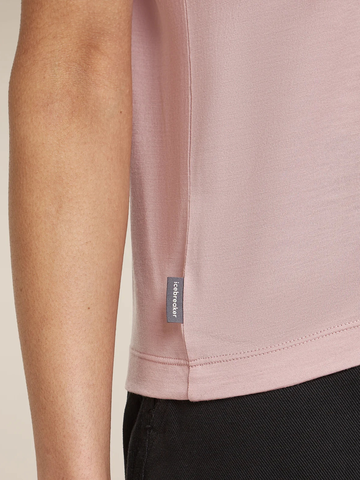 Icebreaker Women's 15.5 MerinoFine™ Short Sleeve Polo Pink Quartz