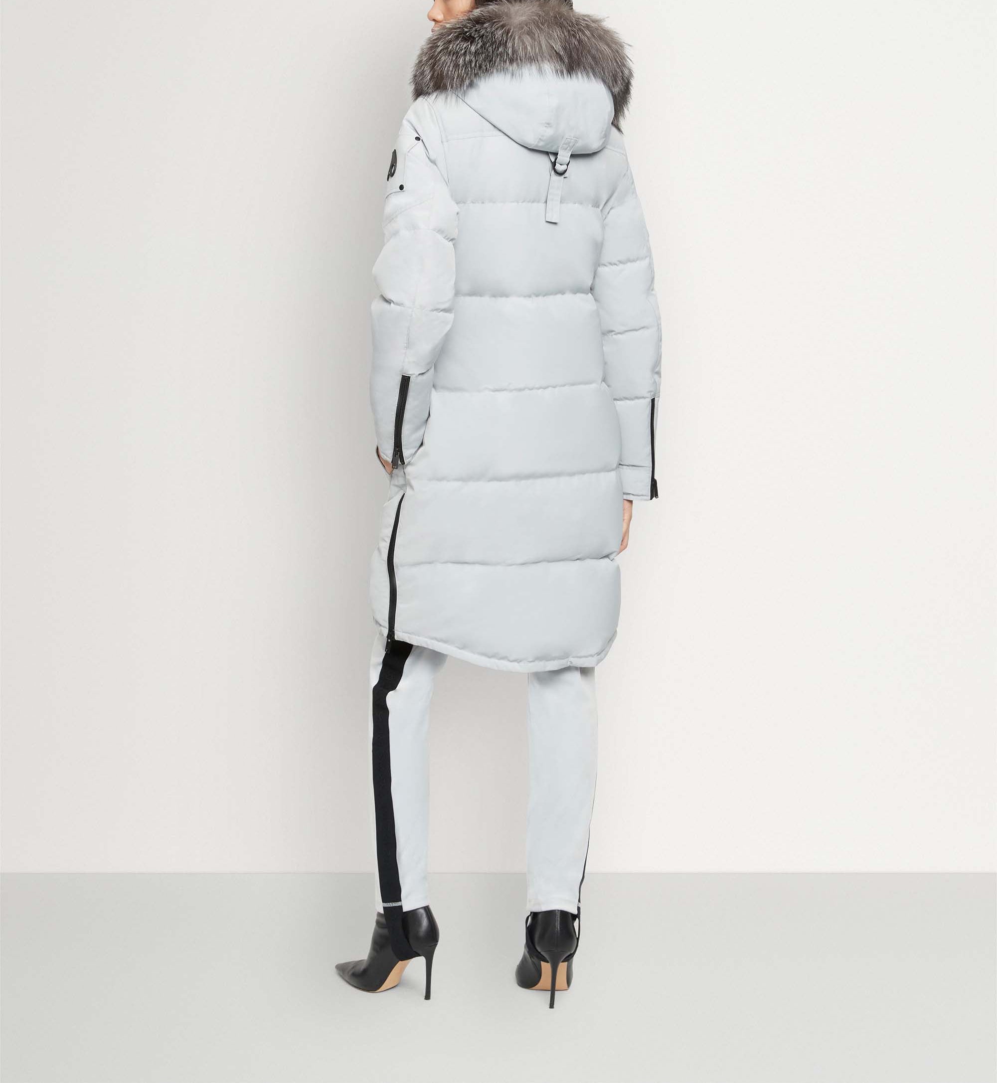Moose Knuckles Ladies Onyx Causapscal Parka Grey Birch