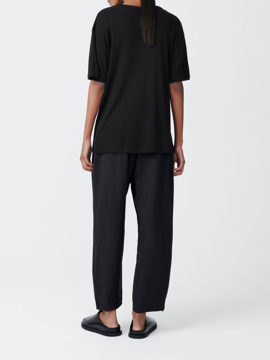 Studio Nicolson Rond T-Shirt Lyocell Rib Black