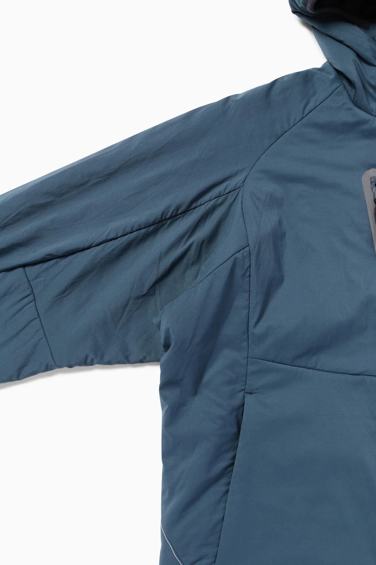 And Wander Alpha AIR Hoodie Black Dark Blue