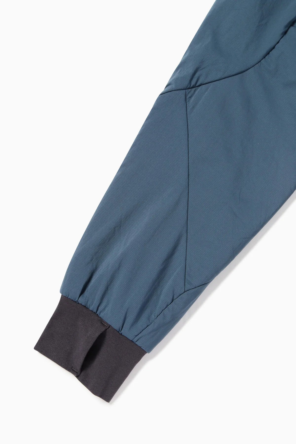 And Wander Alpha AIR Hoodie Black Dark Blue