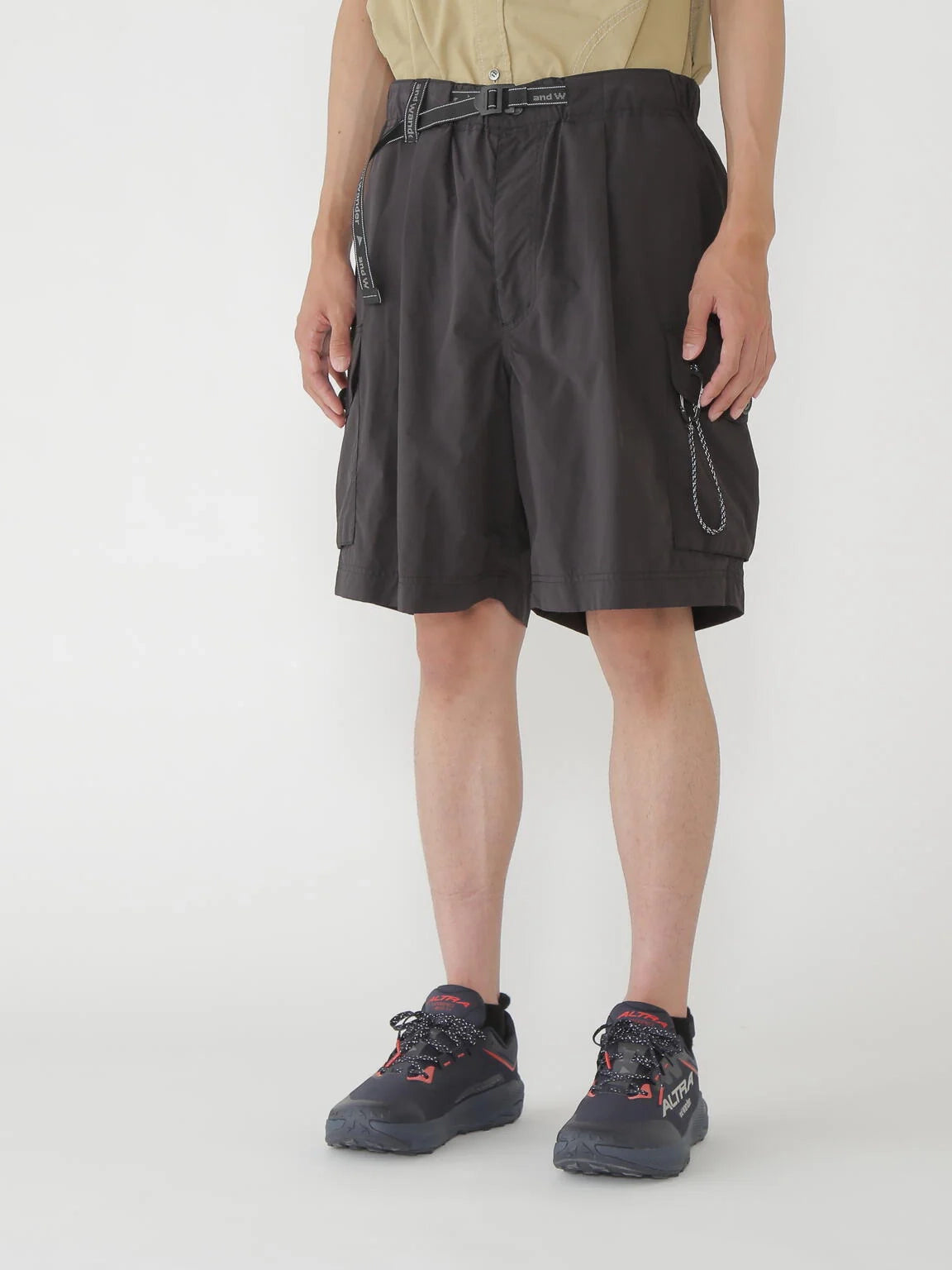 And Wander Oversized Cargo Short Pants Black