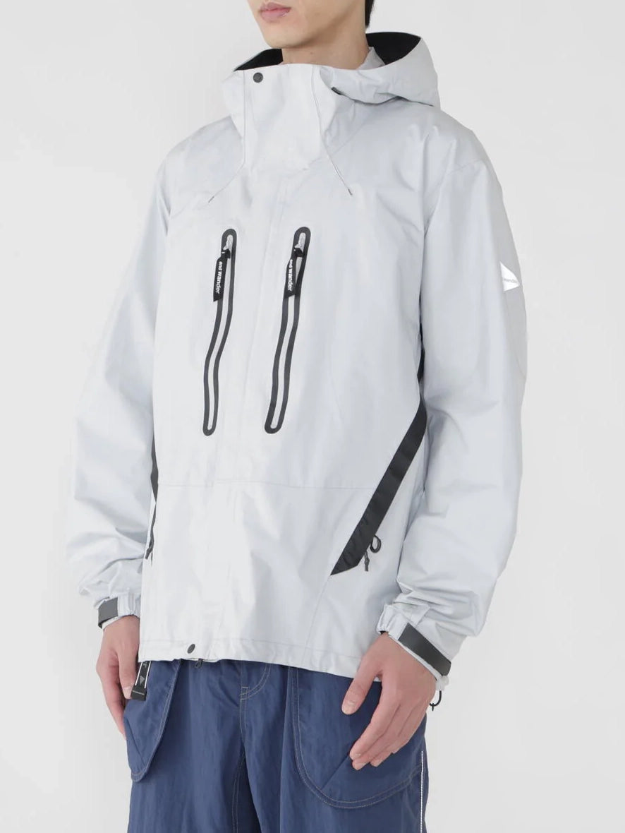 And Wander 2.5L Hiker Rain Jacket Lt Gray