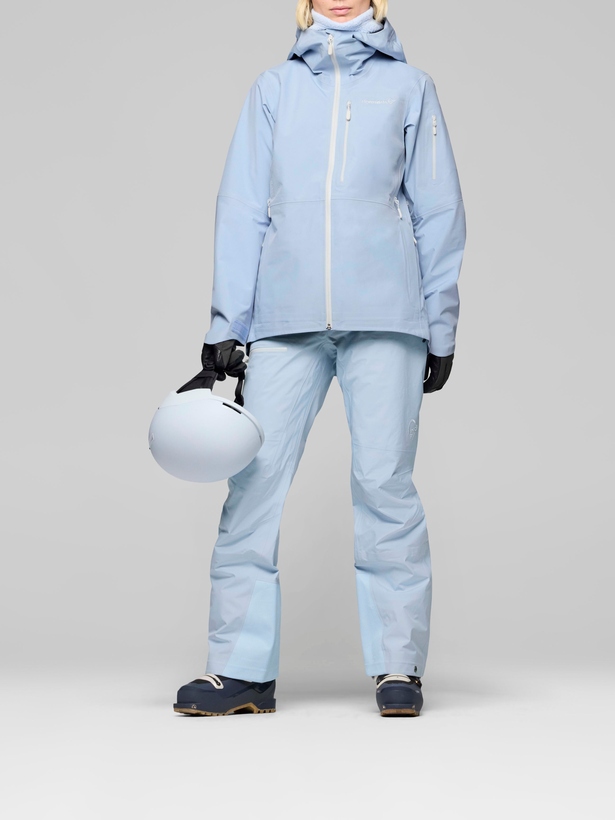Norrona Women's Lofoten Gore-Tex Jacket Cashmere Blue