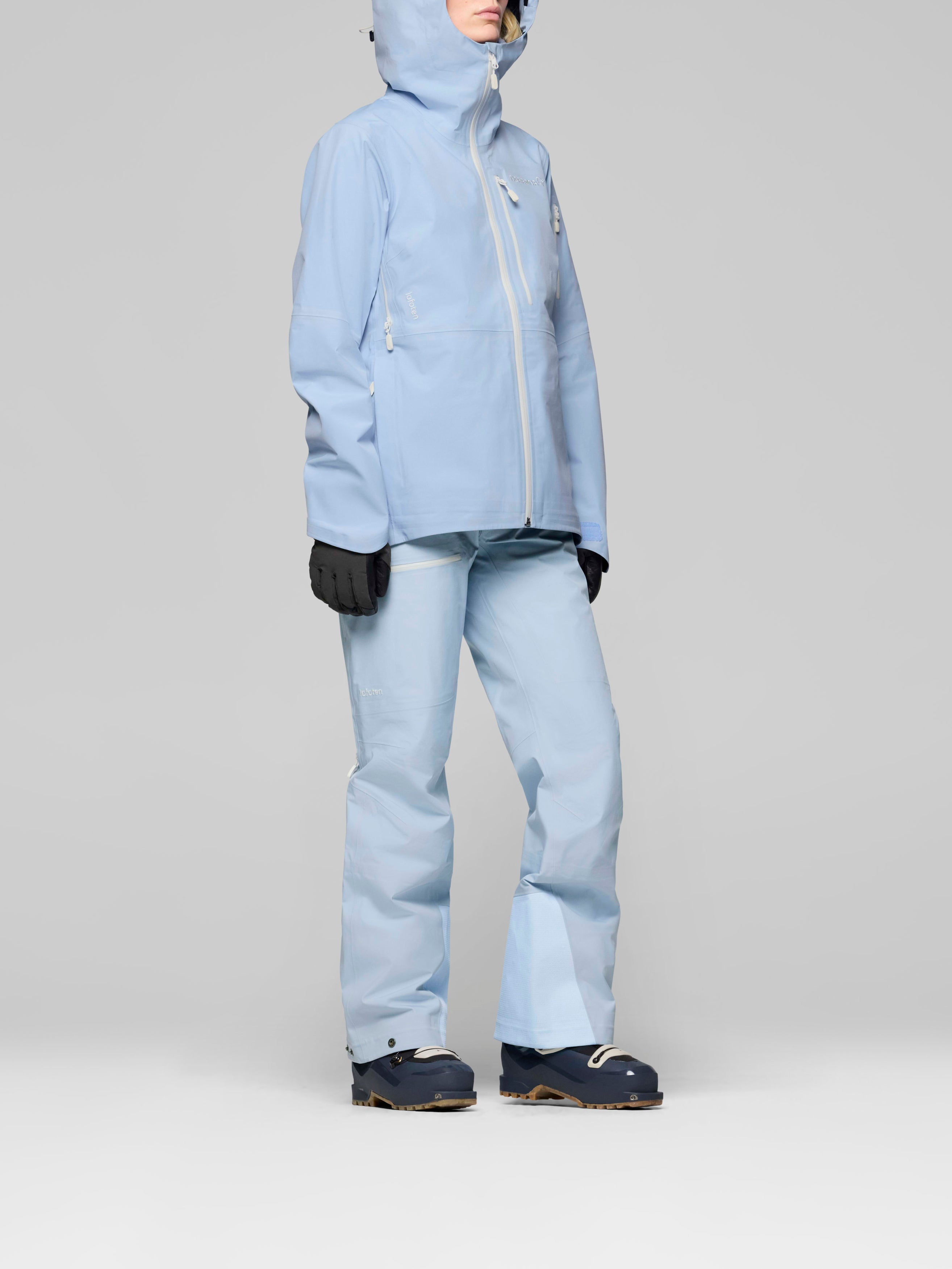 Norrona Women's Lofoten Gore-Tex Jacket Cashmere Blue