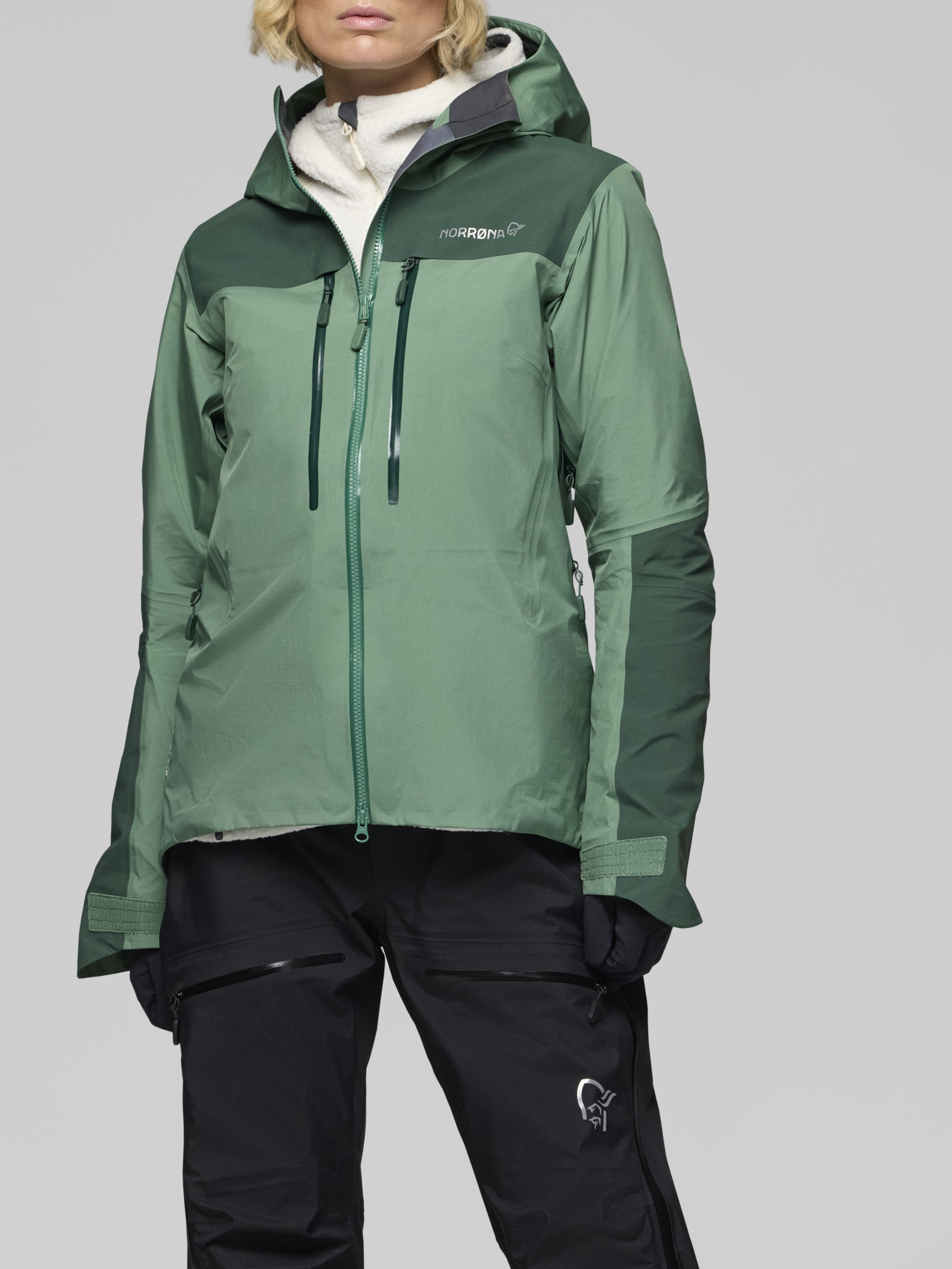 Norrona Women's Trollveggen Gore-Tex Pro light Jacket Dark Ivy