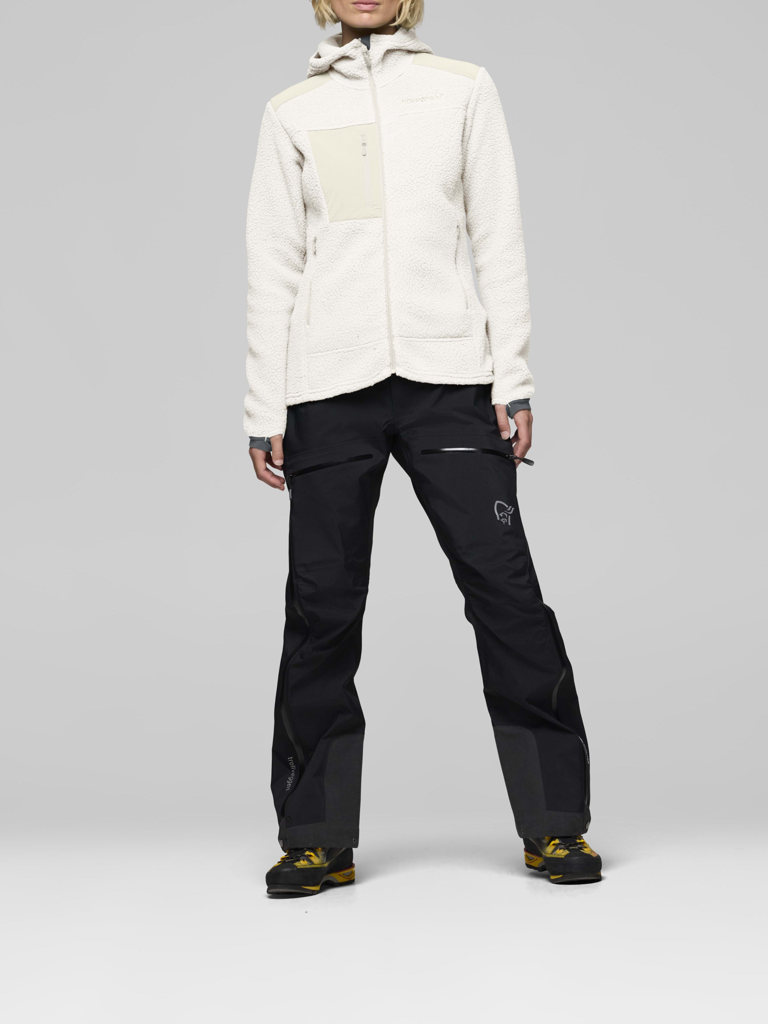 Norrona Women's Trollveggen Warm3 Zip Hood Whisper White