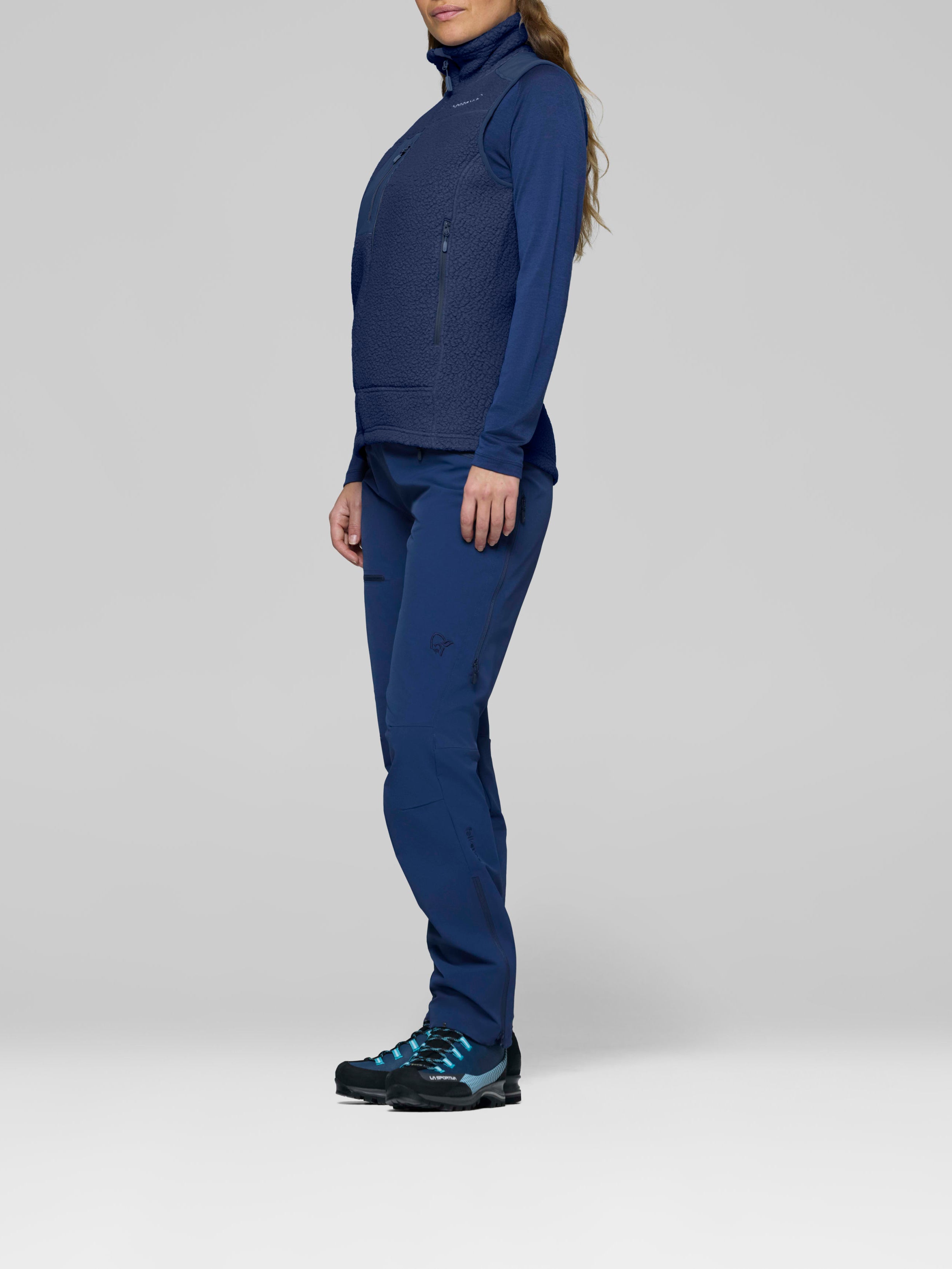 Norrona Women's trollveggen warm3 Vest Indigo Night
