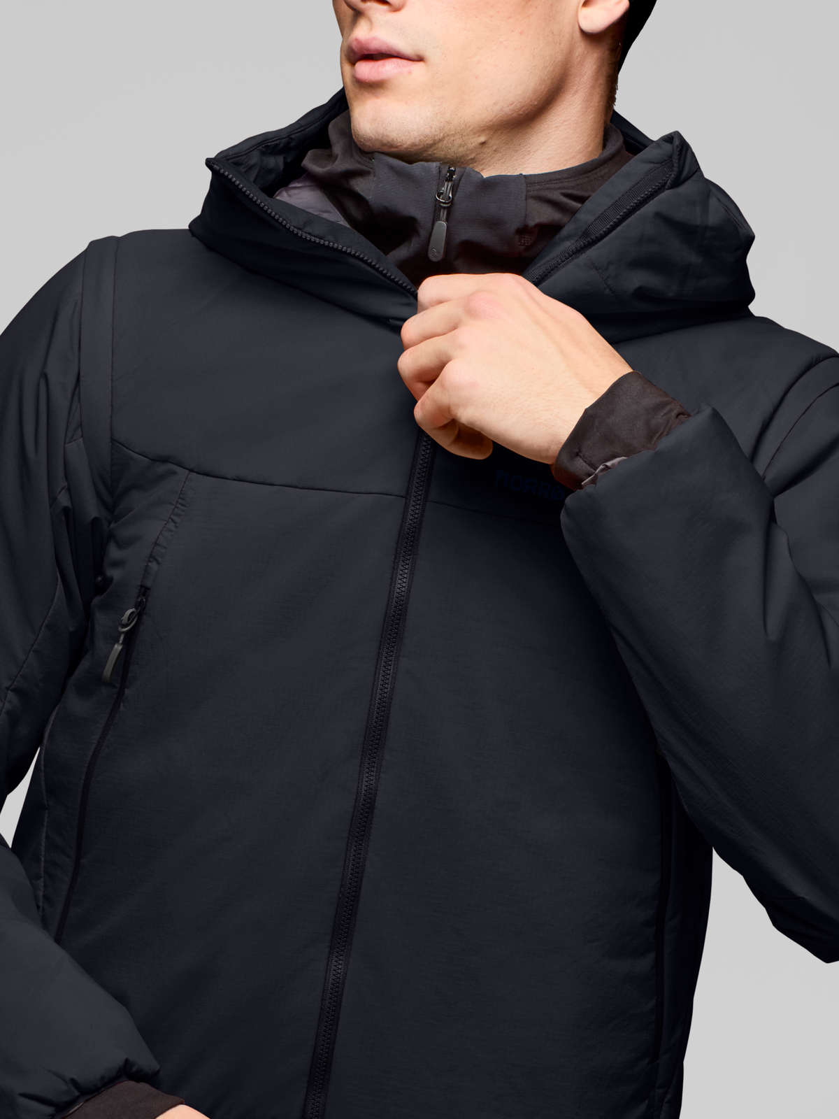 Norrona Men's Møre Thermo60 Aero200 Jacket Caviar Black