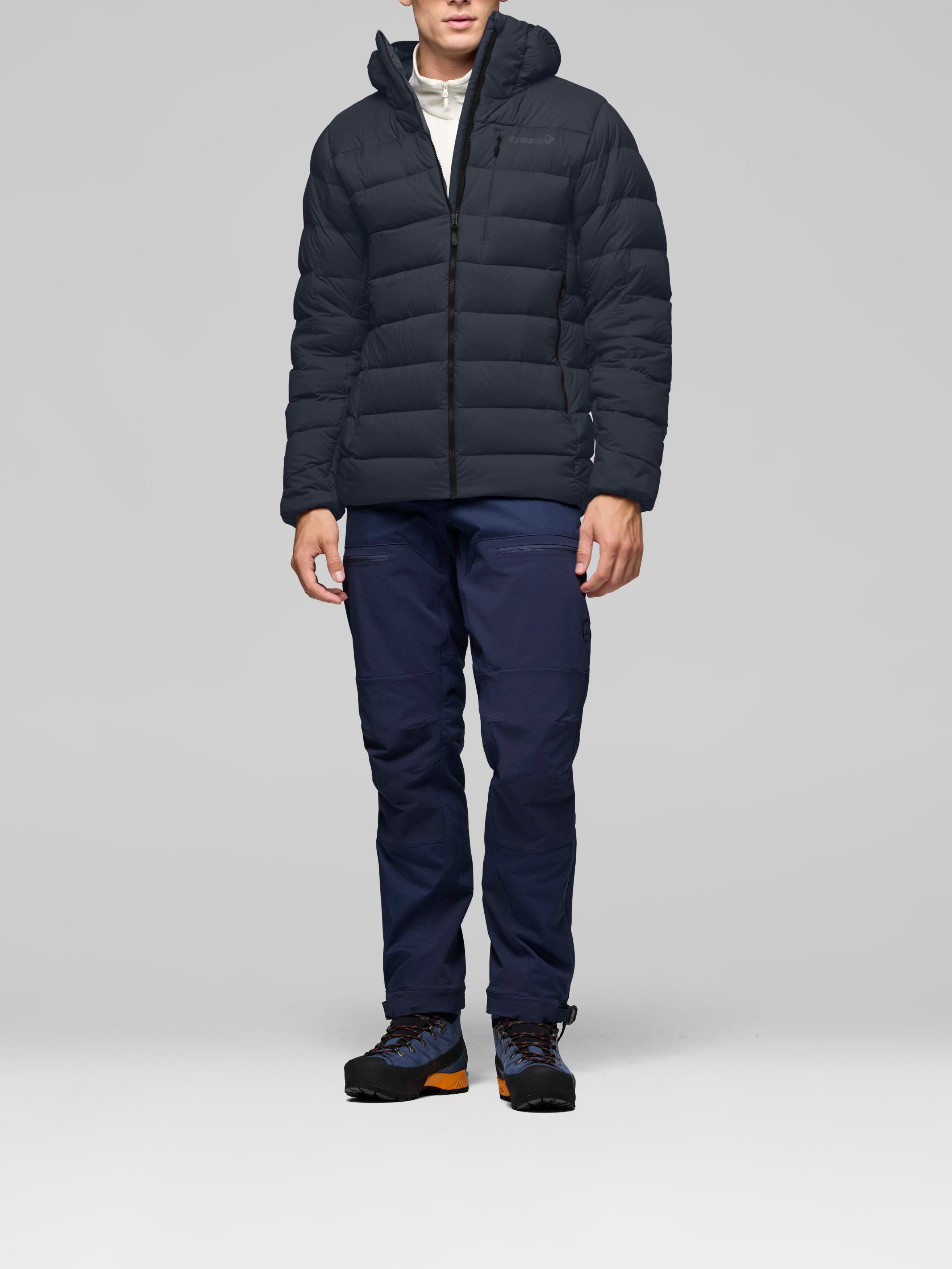 Norrona Men's Femund Down700 Zip Hood Caviar Black