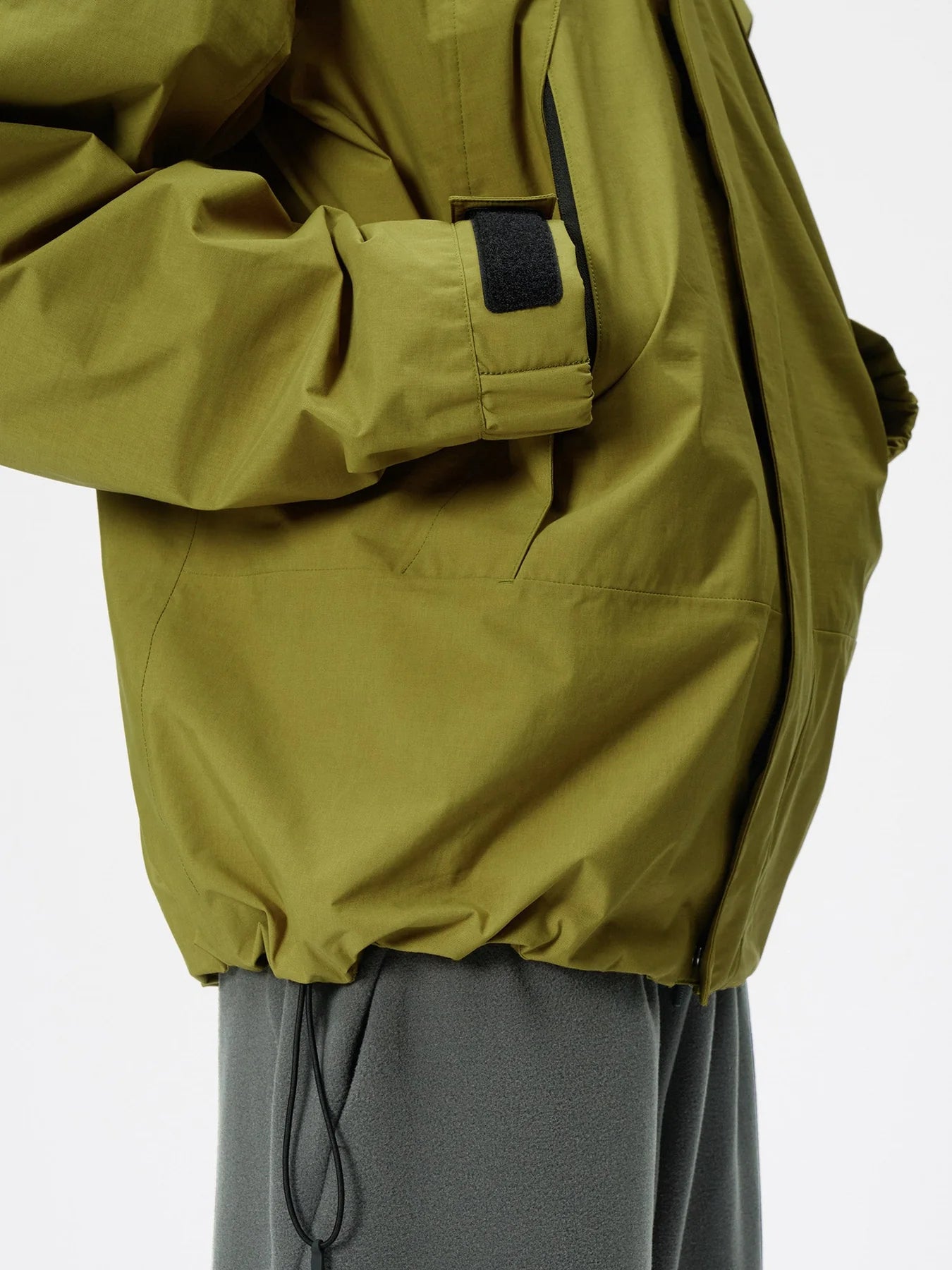 Goldwin Pertex Unlimited Two Layer Jacket (Unisex) Ivory