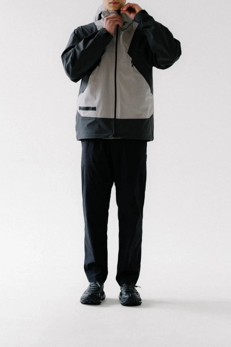 Goldwin Pertex Shield Air Mountaineering Jacket Deep Charcoal / Snow Gray
