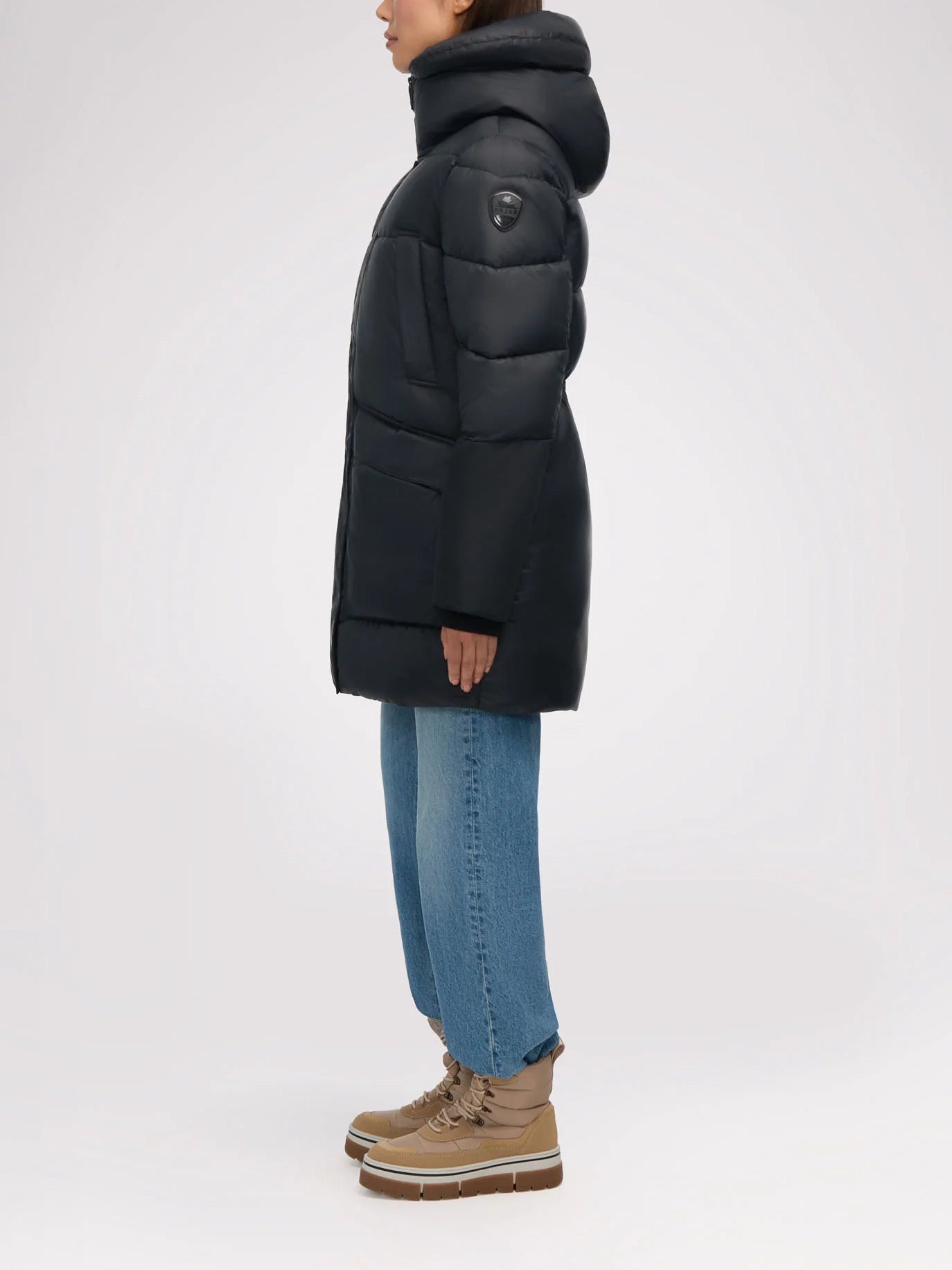 Pajar Heirani Women's Mid-Length Parka Puffer Black