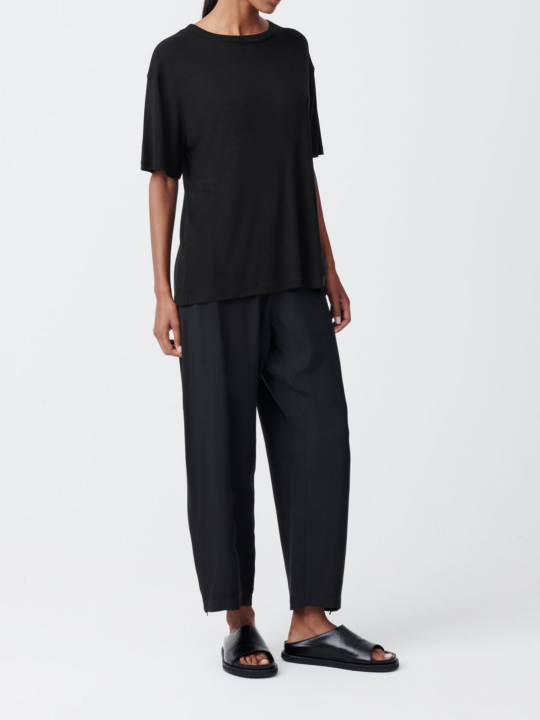 Studio Nicolson Rond T-Shirt Lyocell Rib Black